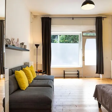Cosy And Stylish In Neukolln