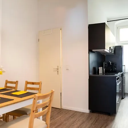 Apartment Cosy And Stylish In Neukolln *